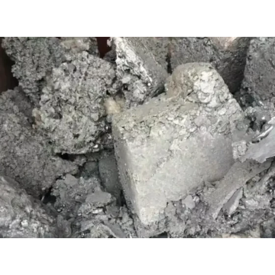 Test zur Rückgewinnung von Nichteisenmetallen aus Elektrolyserückständen