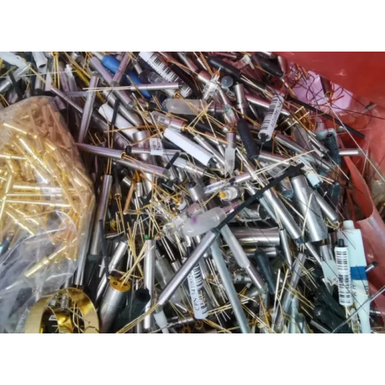 Test zur kaskadischen Abtrennung und Rückgewinnung von polymetallischen Abfällen