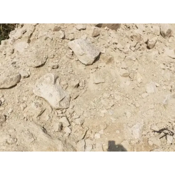 Test zur Lithiumextraktion aus minderwertiger Lithiumschlacke