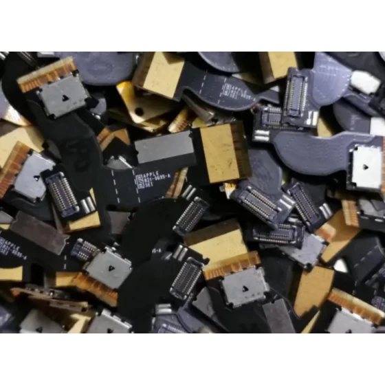 Test zur Ressourcenrückgewinnung aus polymetallischen Elektronikabfällen