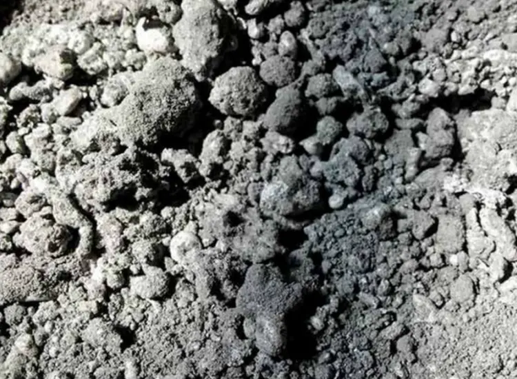 Aufbereitung und Rückgewinnungstest von hydrometallurgischer Schlacke