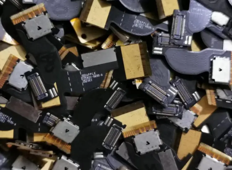 Test zur Ressourcenrückgewinnung aus polymetallischen Elektronikabfällen