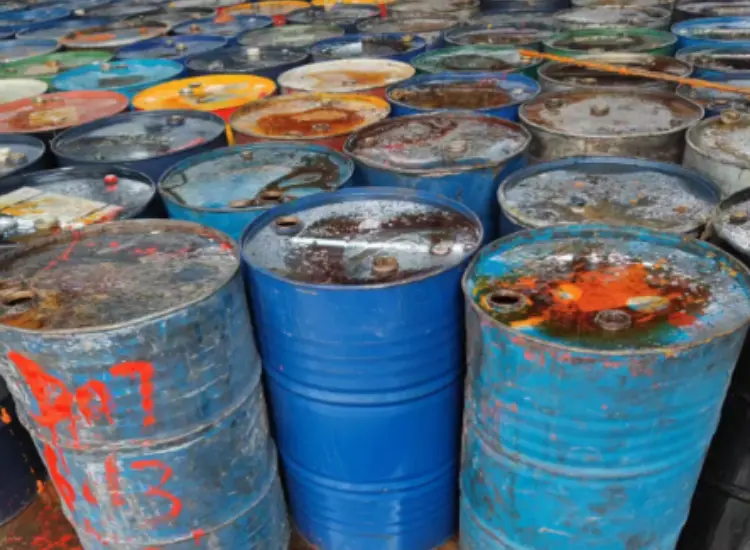 Test zur Rückgewinnung von Schwermetallen aus flüssigen Industrieabfällen